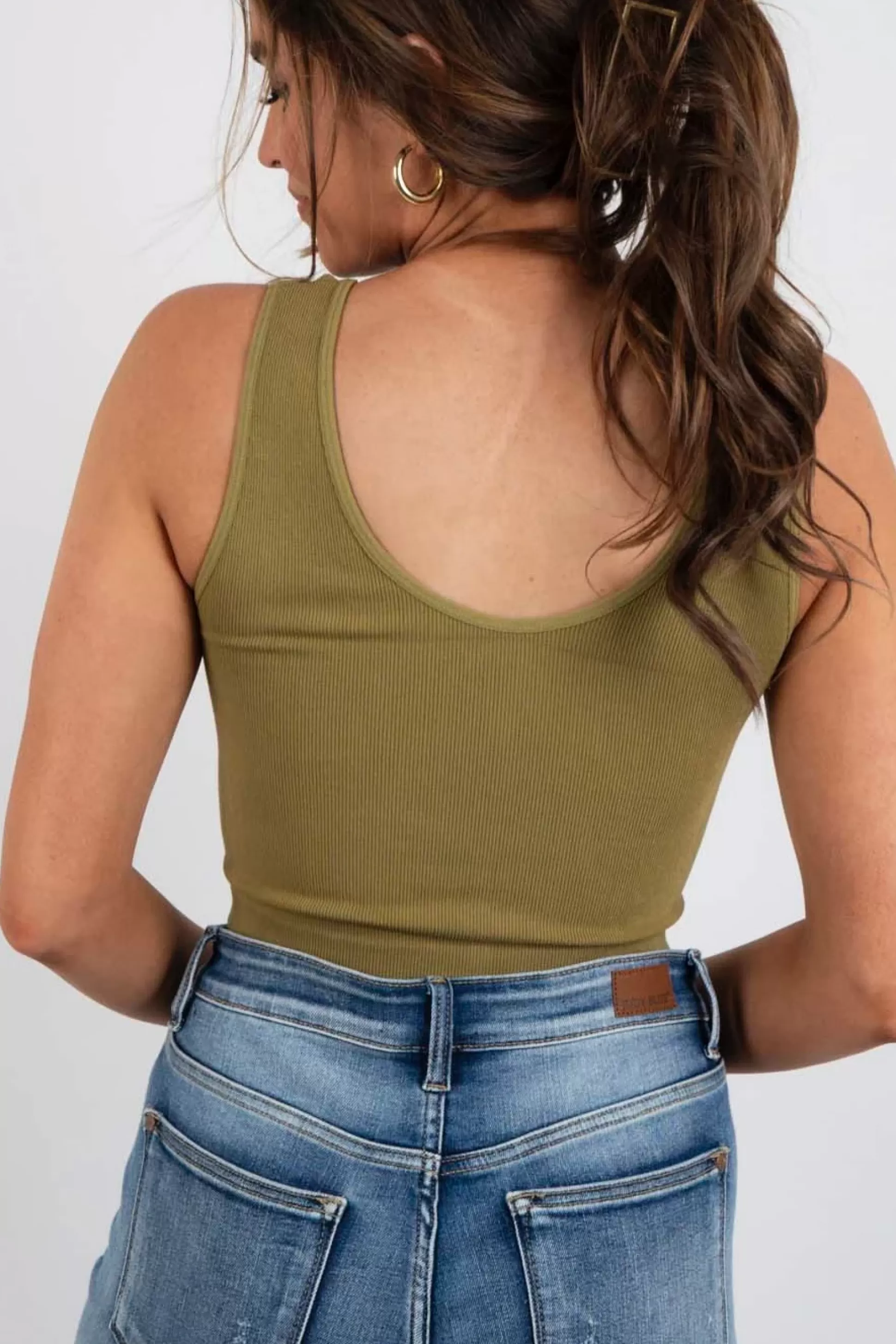 Blushing Brunette Avery Tank (Burnt Olive)>Women Sleeveless + Tanks