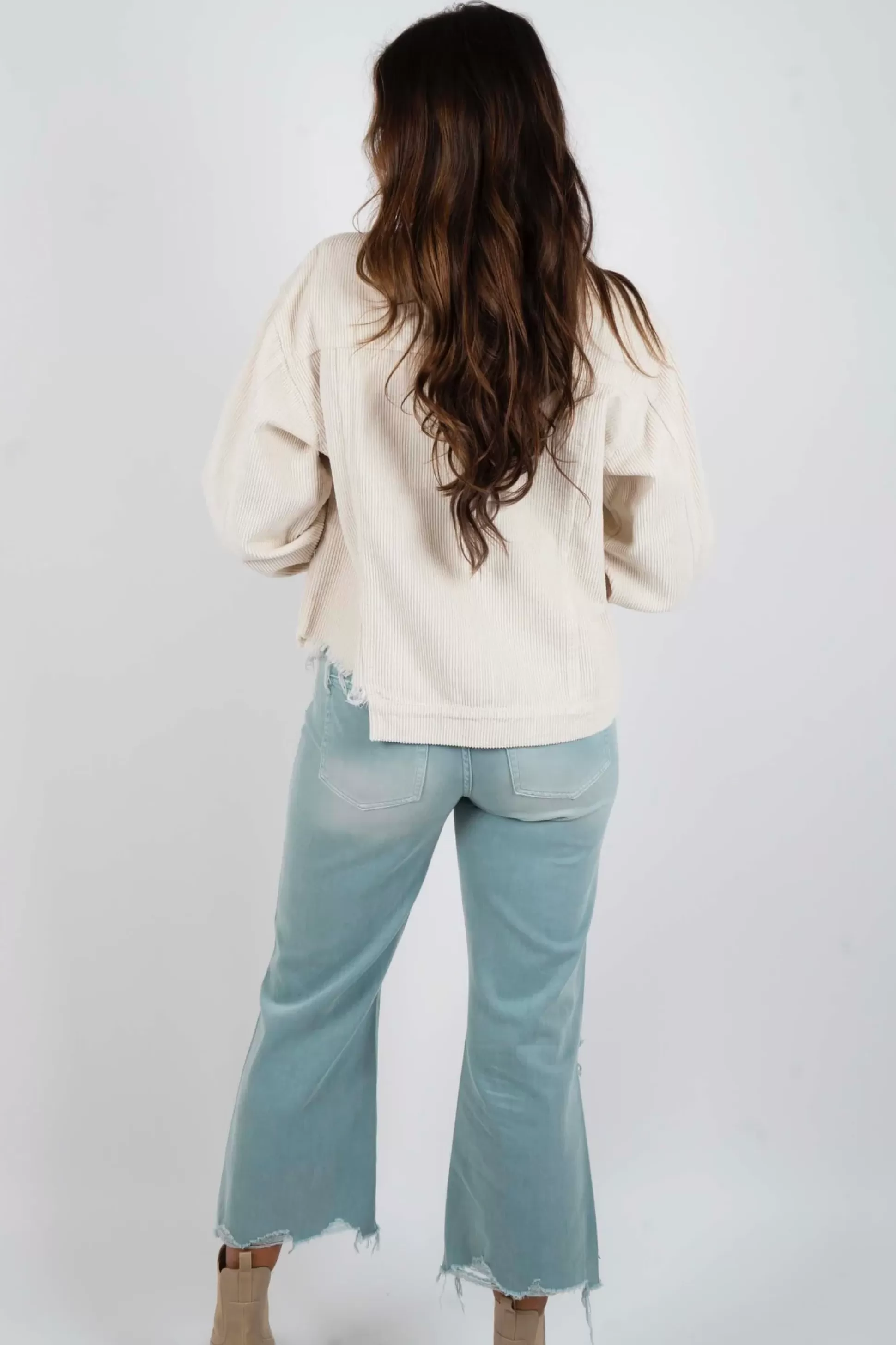 Blushing Brunette Fun & Free Cropped Jeans (Cloud Blue)>Women Pants And Jeans