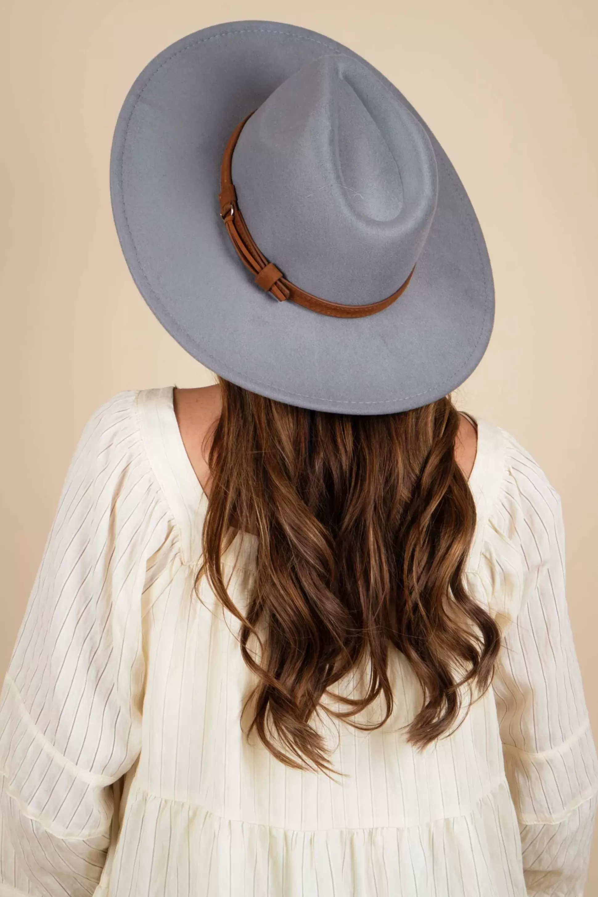 Blushing Brunette See You Later Hat (Light Grey)>Women Hat