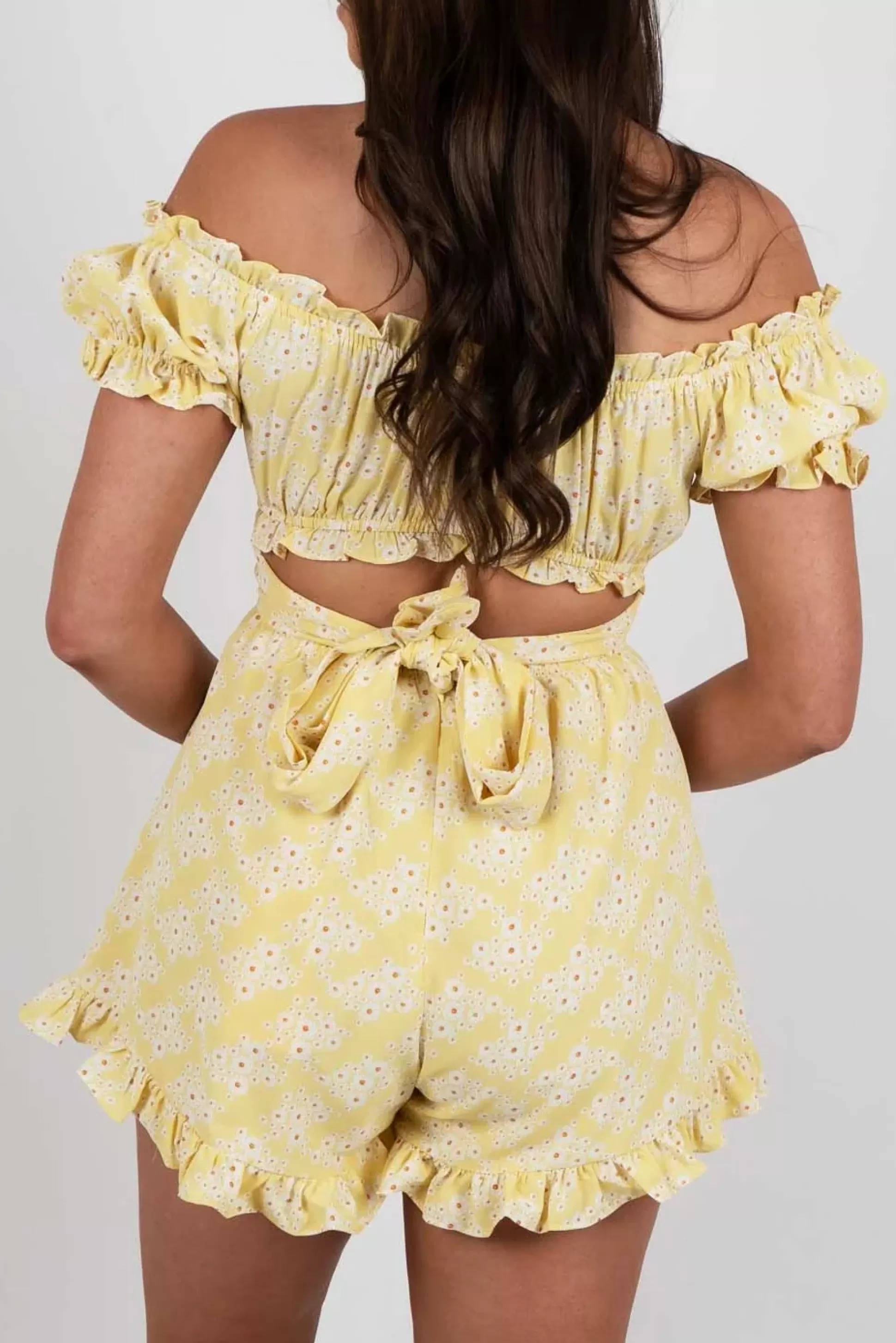 Blushing Brunette Signifying Love Romper (Yellow)>Women Rompers